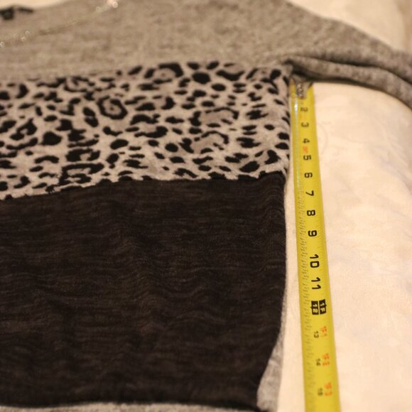 Vintage Rose Sweater Size XL Bling, Animal print - Picture 7 of 15